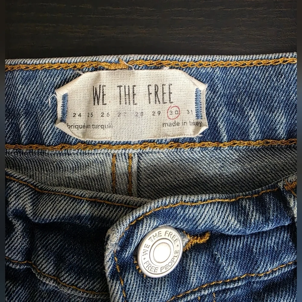 Free People We The Free Button Fly Jeans Frayed Bottom Distressed Womens Size 30